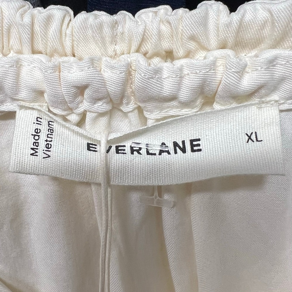 Everlane Gathered Blouse Bone White 100% Tencel Relaxed Minimalist Top Womens XL - Picture 11 of 14